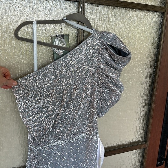 Mac Duggal Women's Embellished Puff One Shoulder Gown size 14 NEW $538 - Picture 6 of 11